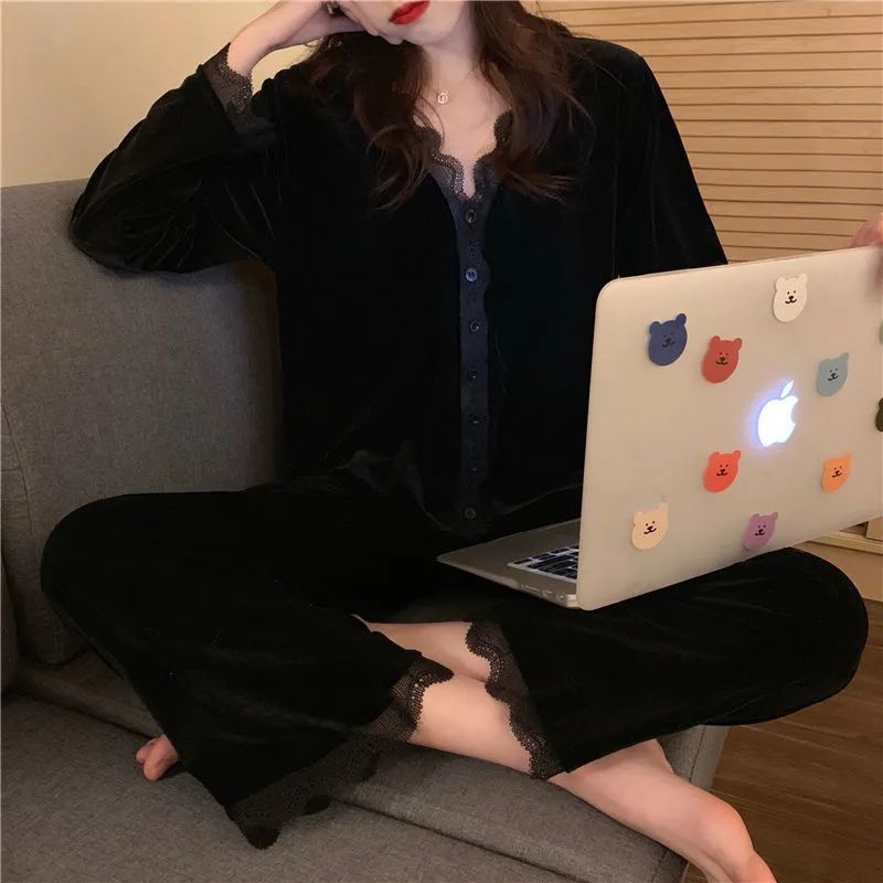 Bộ đồ ngủ tay dài chất nhung thời trang thu đông cho nữ