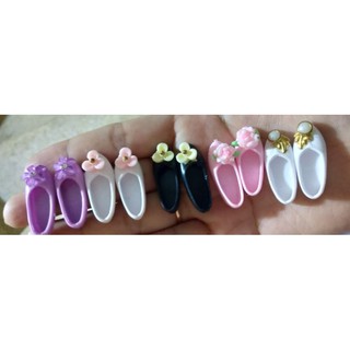 Giầy búp bê blythe.set 5 đôi hoa ngẫu nhiên