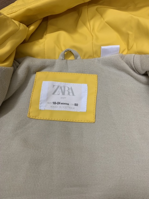 Áo khoác đi mưa của Zara size 9-12m