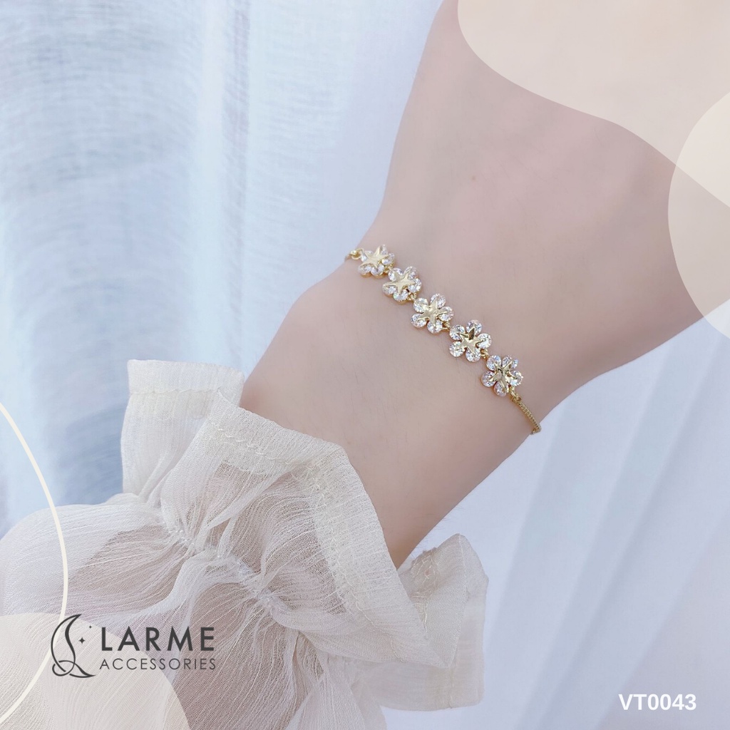 Vòng tay, lắc tay titan nữ hoạ tiết hoa mai Larme Accessories - VT0020