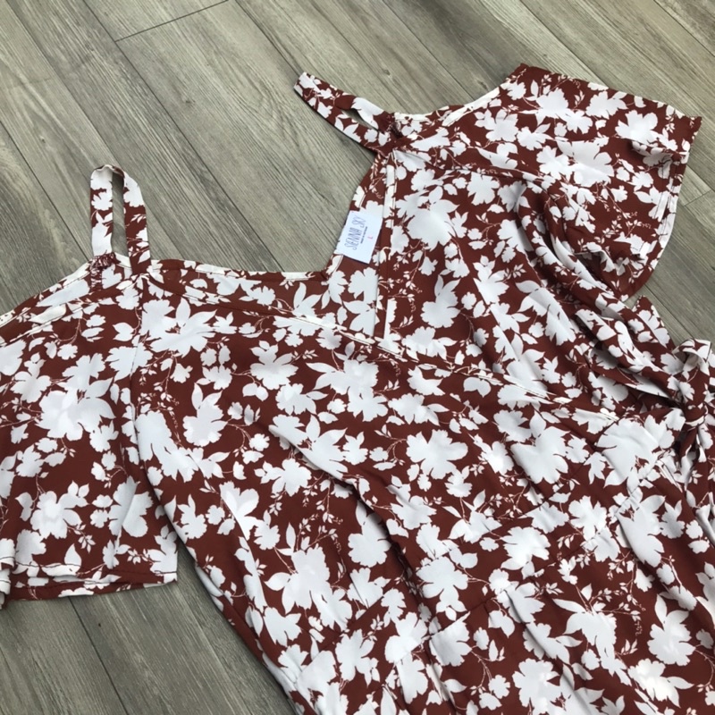 Đầm voan hở vai Sienna/Sky vnxk dư xịn