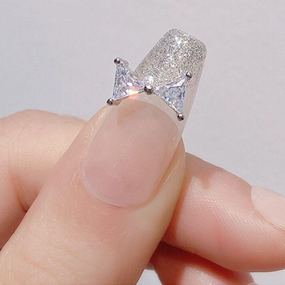 Phụ Kiện Trang Trí Móng Tay Hình Bướm 3D DIY