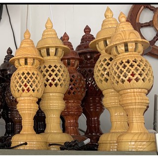 ĐÈN BÀN THỜ - Cặp Đèn tổ ong gỗ 34cm