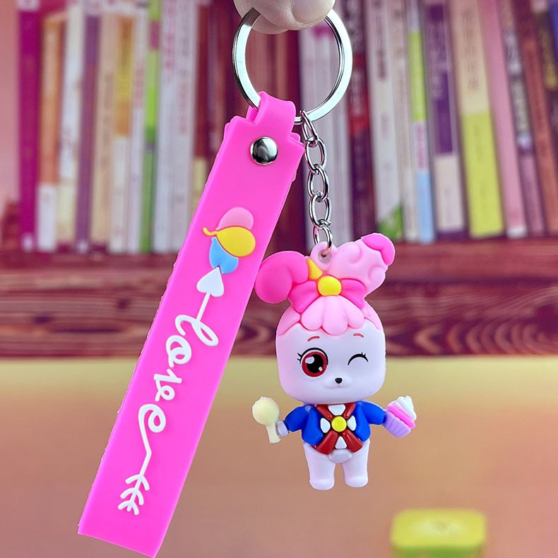 Móc khoá anime hoạt hình cầm kẹo , kem xin xắn