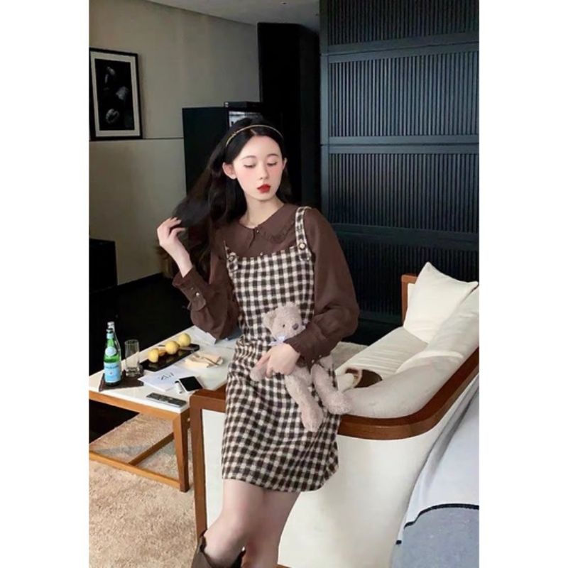 SẴN váy yếm dạ lông họa tiết mix áo nâu nhung tăm tiểu thư