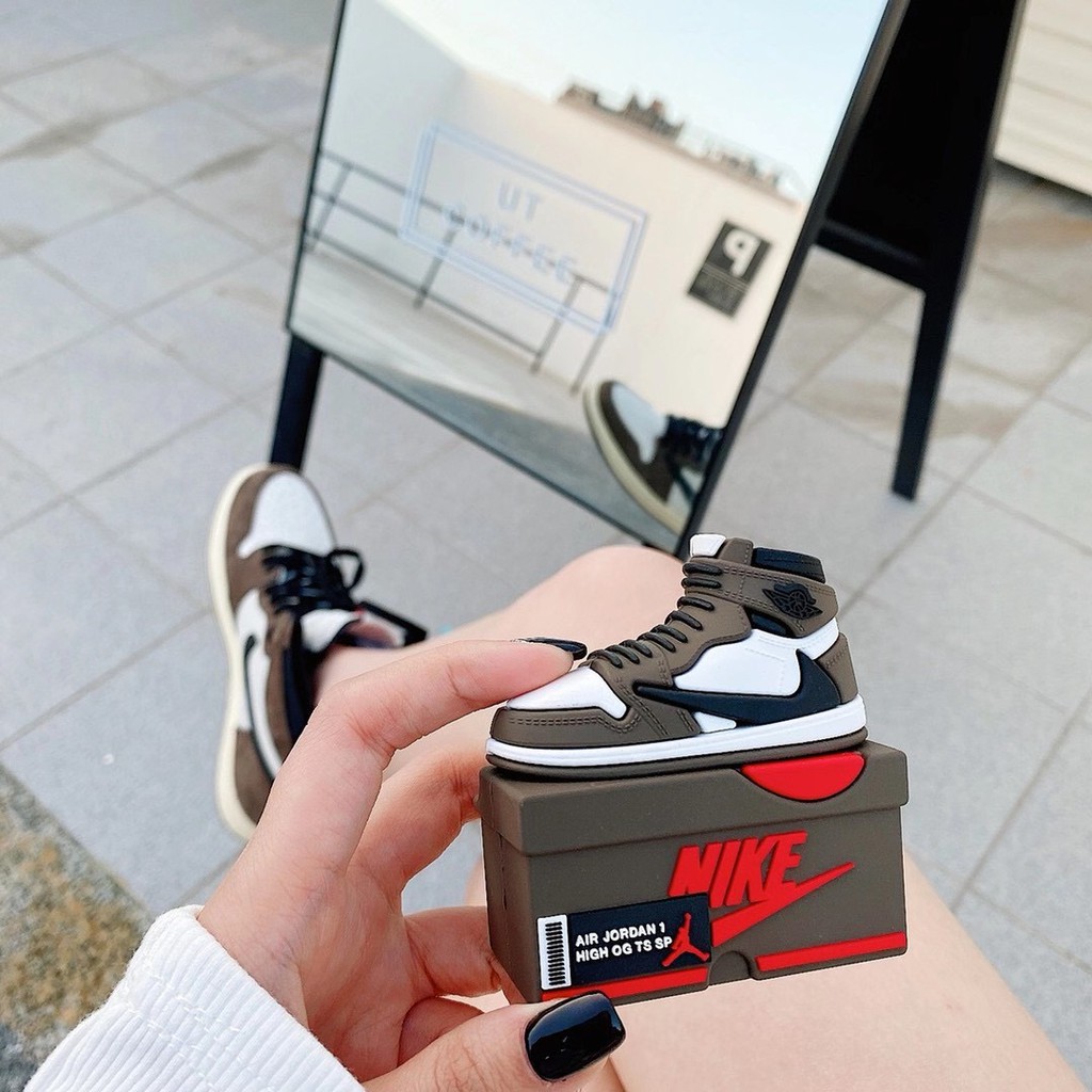 Vỏ Bảo Vệ Hộp Sạc Tai Nghe airpods 1/2/3 pro Hình Giày Nike Air Jordan Thời Trang