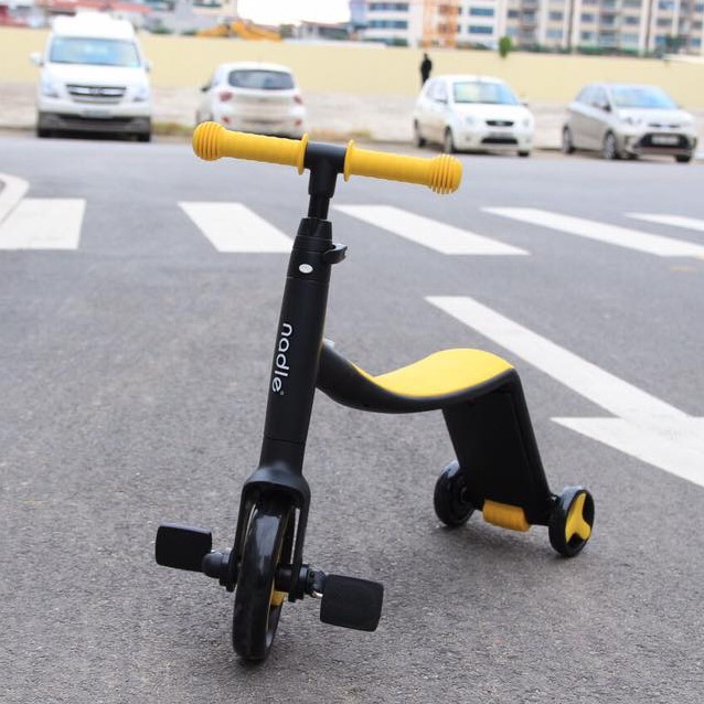 Siêu xe biến hình xe Scooter, xe chòi chân, xe cân bằng 3 trong 1 cho bé từ 1 tới 6 tuổi Nadle TF3 Joovy màu vàng