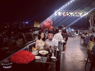 Bó hoa sáp 99/100 bông các màu (Khách inbox chọn màu)