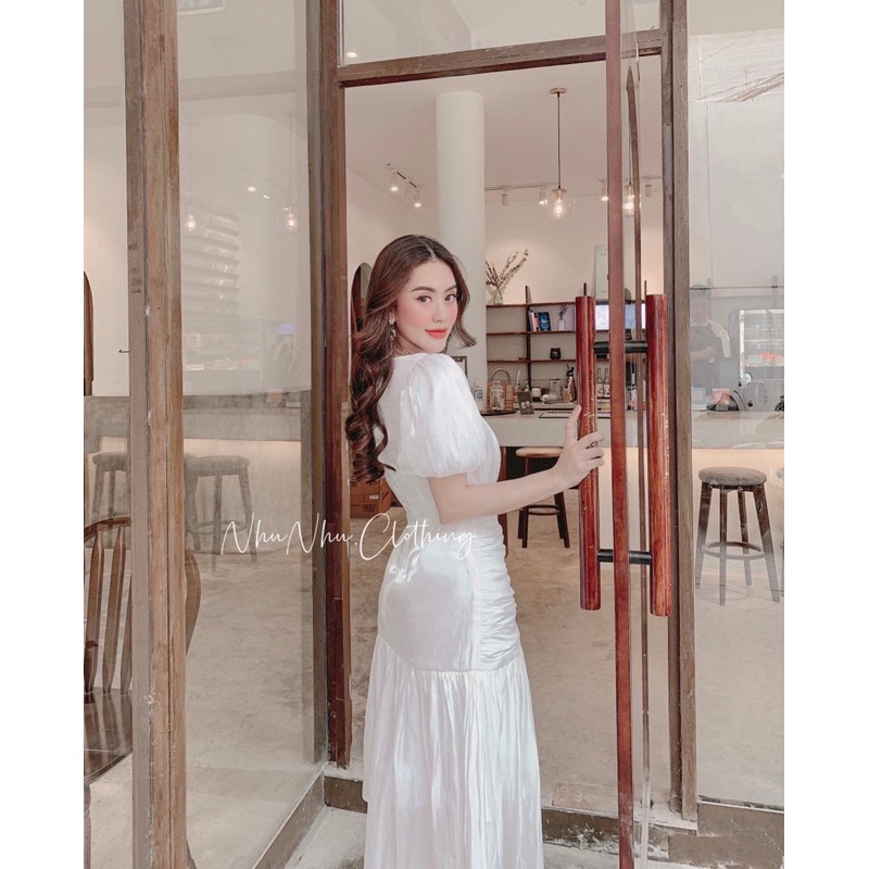 Đầm nhún bóng kiếng