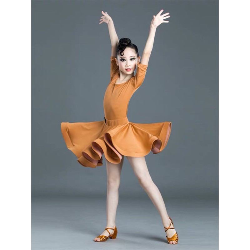 Đầm khiêu vũ latinh trẻ em