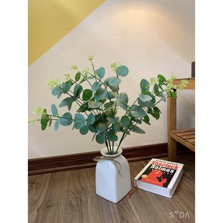 Combo 1 lọ hoa + 1 cành táo