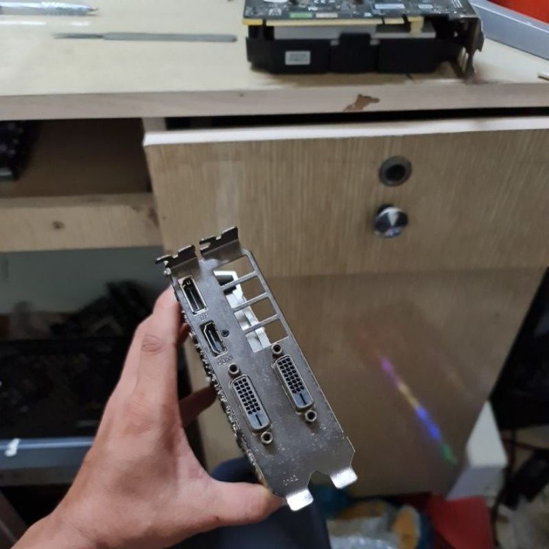 Card màn hình GIGABYTE GeForce GTX 1050Ti 4GB GDDR5 bảo hành 12 tháng.