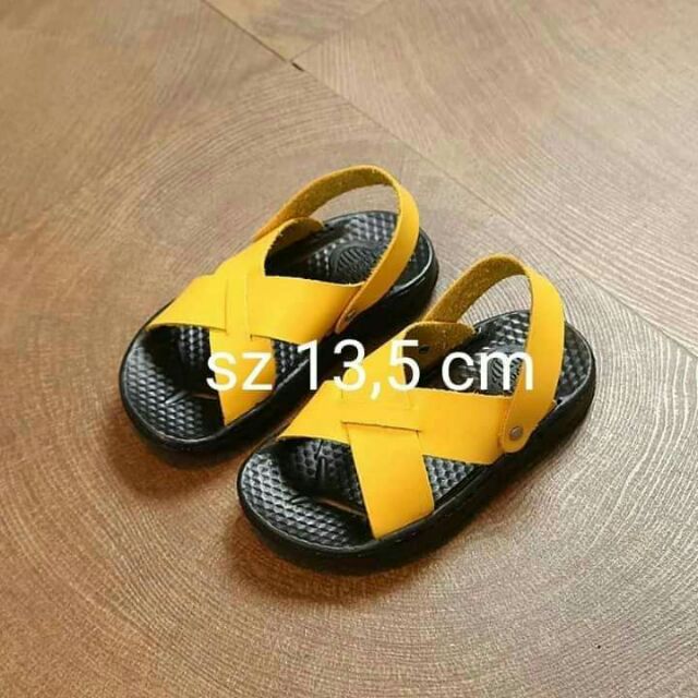 Combo dép bé 😍😍😍😍😍😍😍😍😍😍😍