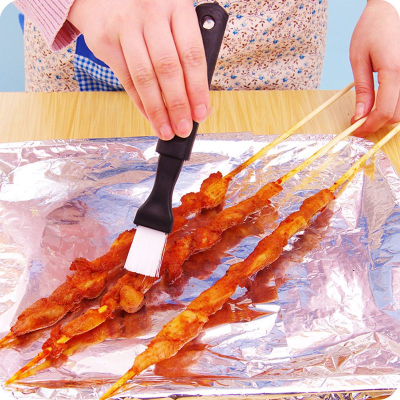 2 Cọ Phết Dầu Bằng Nylon Tay Cầm Nhựa Dùng Nướng Bbq Tiện Dụng