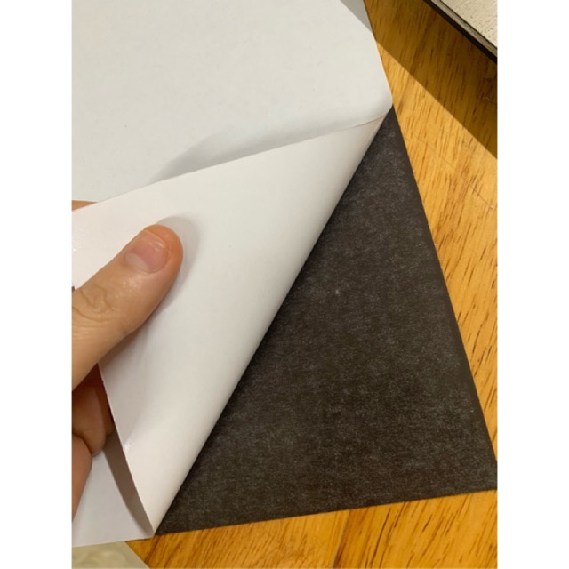 Nam châm dẻo 1mm có băng keo 2 mặt (khổ A4, KT: 210x297x1mm)