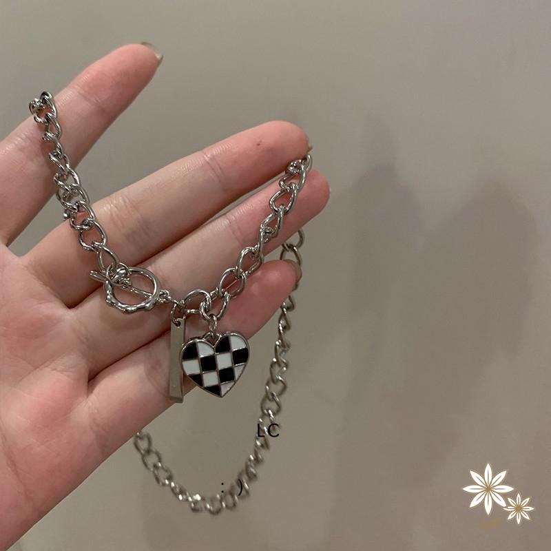 Vòng cổ mặt hình hình trái tim họa tiết caro phong cách Hàn Quốc thời trang cho cặp đôi