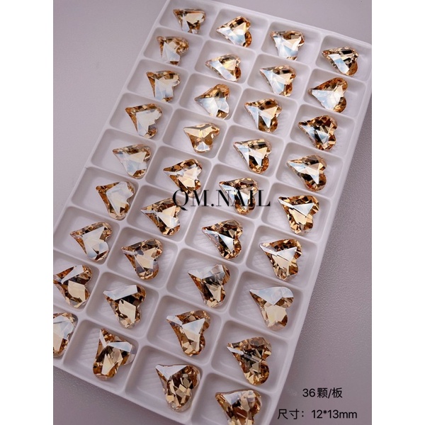 Đá hình đính móng trái tim