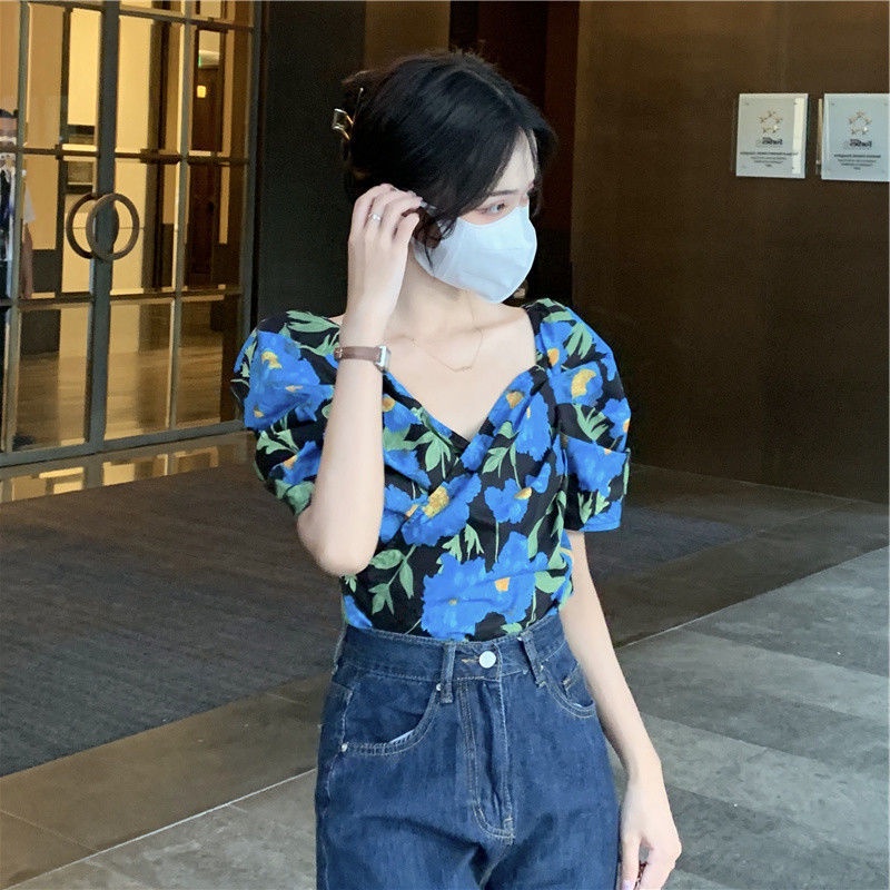 Áo Kiểu Tay Phồng Ngắn Cổ Chữ V In Họa Tiết Hoa Màu Xanh Dương Thời Trang Mùa Hè Xinh Xắn Cho Nữ