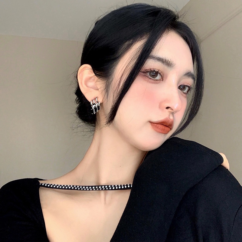 Khuyên Tai Đính Đá Zircon Đen Thời Trang Phong Cách Hip Hop 19A1623