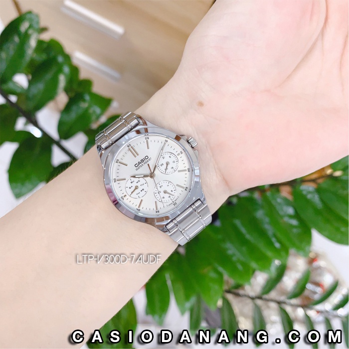 Đồng hồ nữ dây kim loại Casio Standard chính hãng LTP-V300D-7AUDF (33mm)