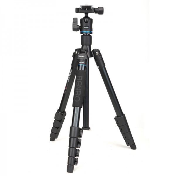 Chân máy ảnh Benro IT15