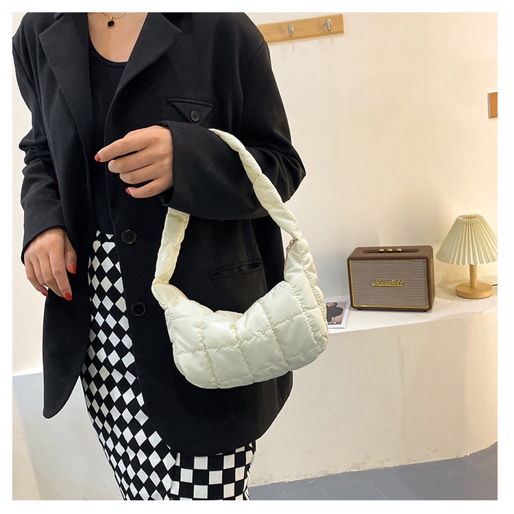 Túi vải phao đeo vai, quai xách, túi vải hot trend phong cách ulzzang Emmer