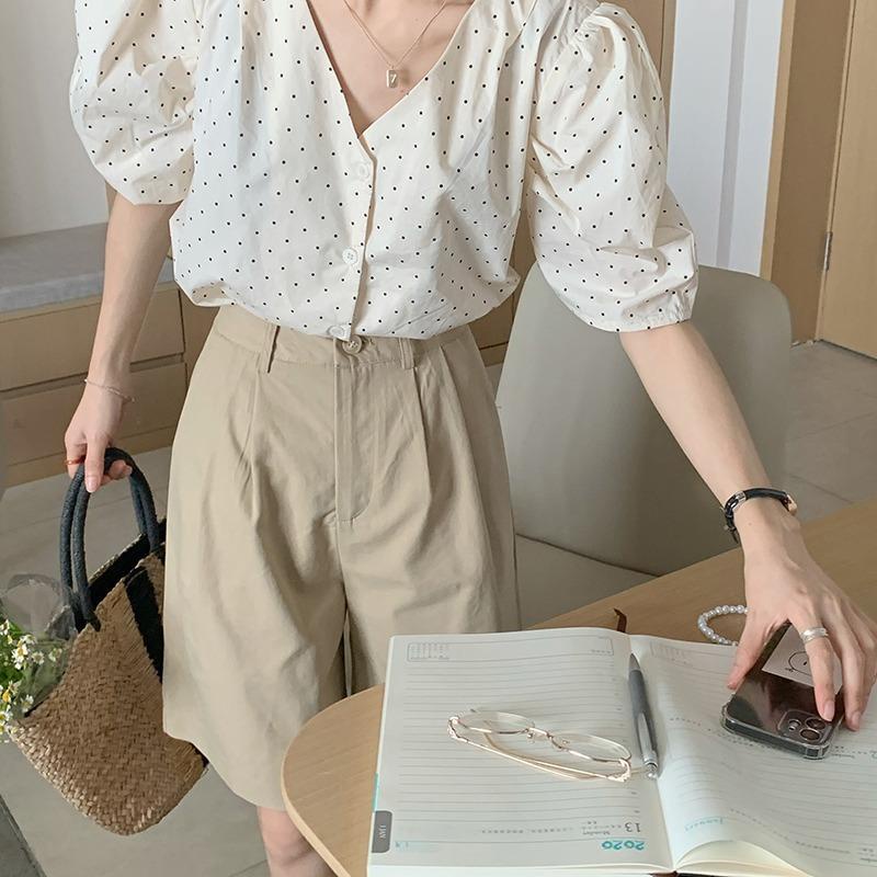 Set Áo Tay Phồng Cổ Chữ V + Quần Short Lưng Cao Thời Trang Nữ Mới