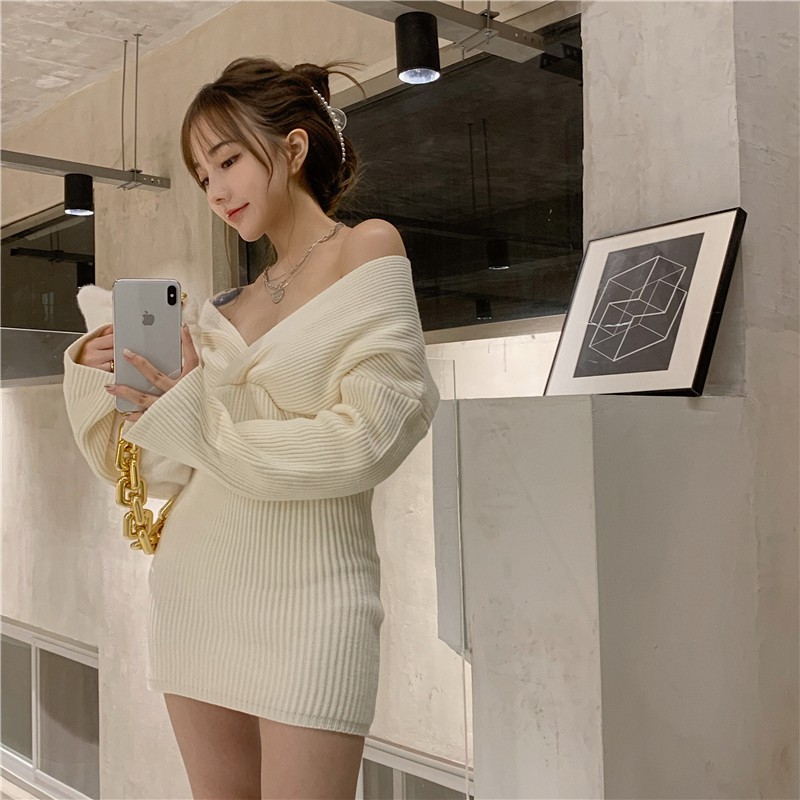 Đầm vải dày ấm áp mùa đông tay dài hạ vai gợi cảm sexy cổ V ulzzang ( 2 màu )