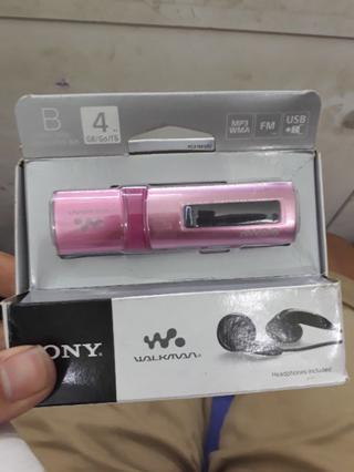 Máy nghe nhạc sony b183f fullbox