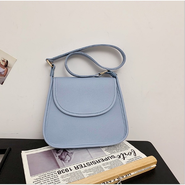 Túi kẹp nách da sần giá yêu P097