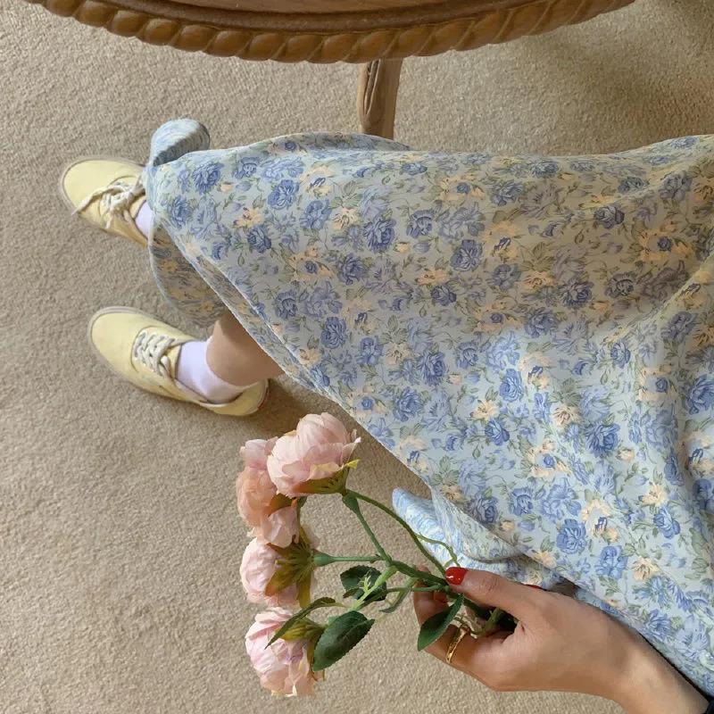 Đầm Chữ A Cổ Chữ V In Họa Tiết Hoa Nhỏ Phong Cách Pháp Thời Trang Mùa Hè Mới Cho Nữ