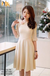 Đầm xoè mí cổ