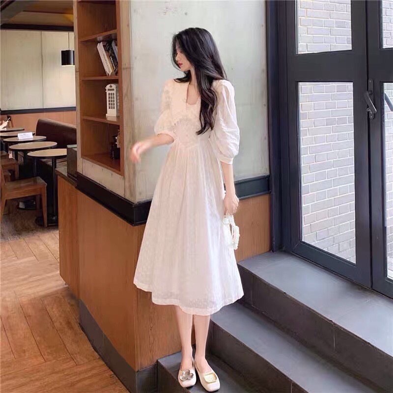 Váy trắng xinh