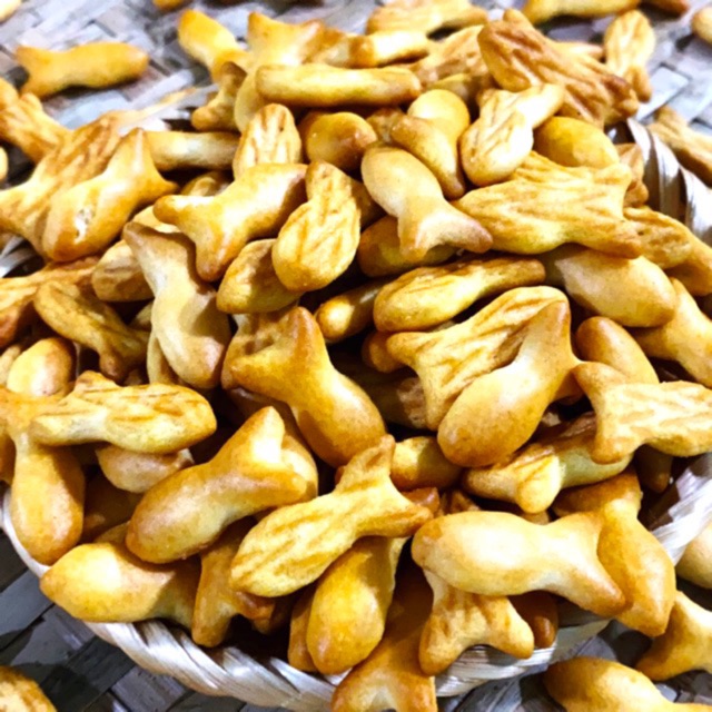 [Mã 156FMCGSALE hoàn 8% đơn 500K] 500g Bánh quy cá mặn | BigBuy360 - bigbuy360.vn