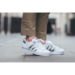 Giày thể thao Adidas Superstar White Silver