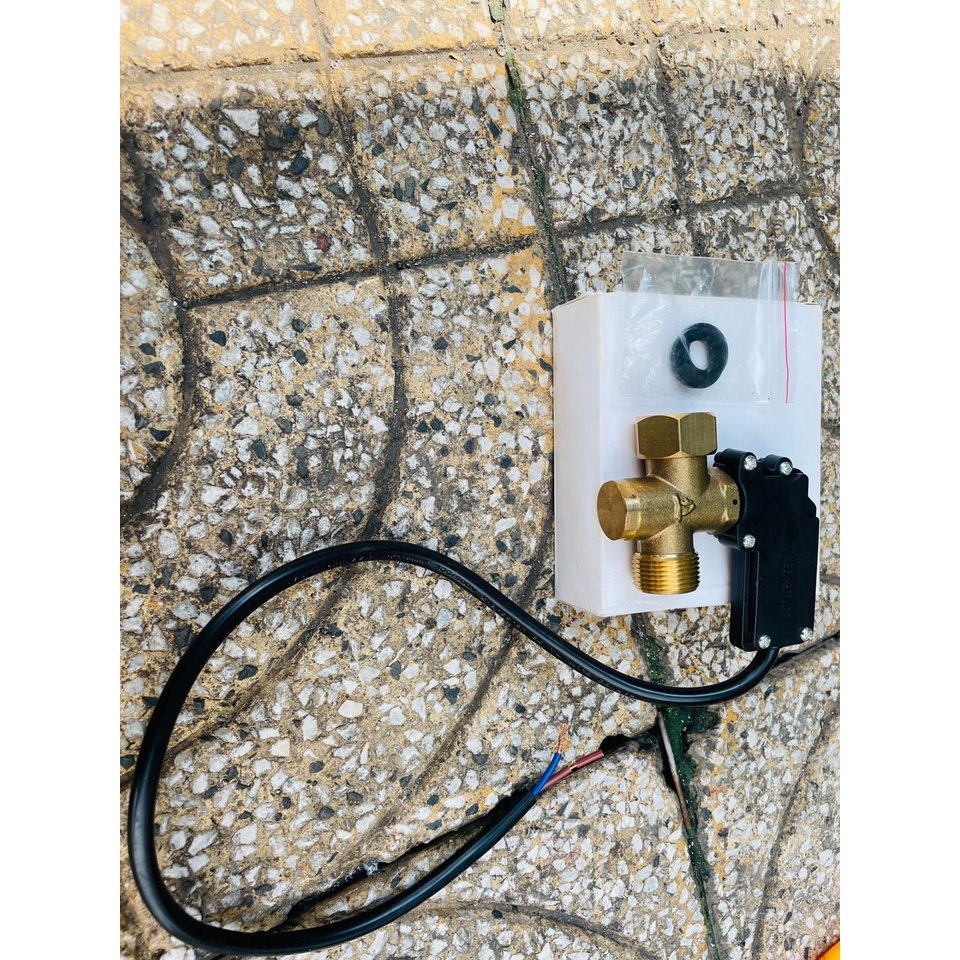Bộ cùm rơle ngắt điện tự động dùng chuyển đổi máy rửa xe không tự động thành tự động