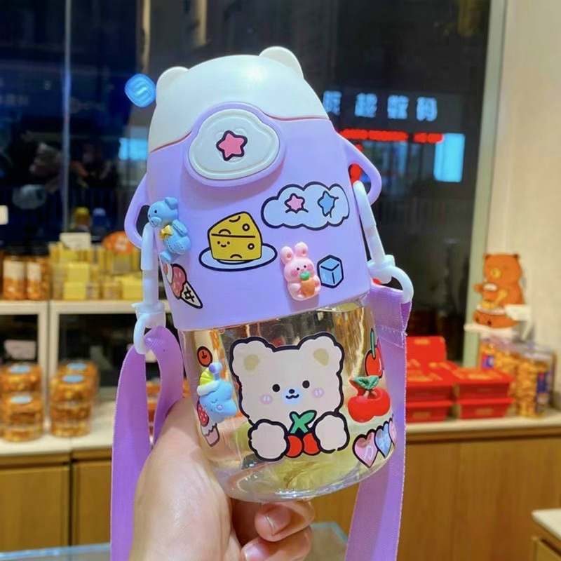 Bình Nước Cho Bé Kèm Sticker Và Dây Đeo