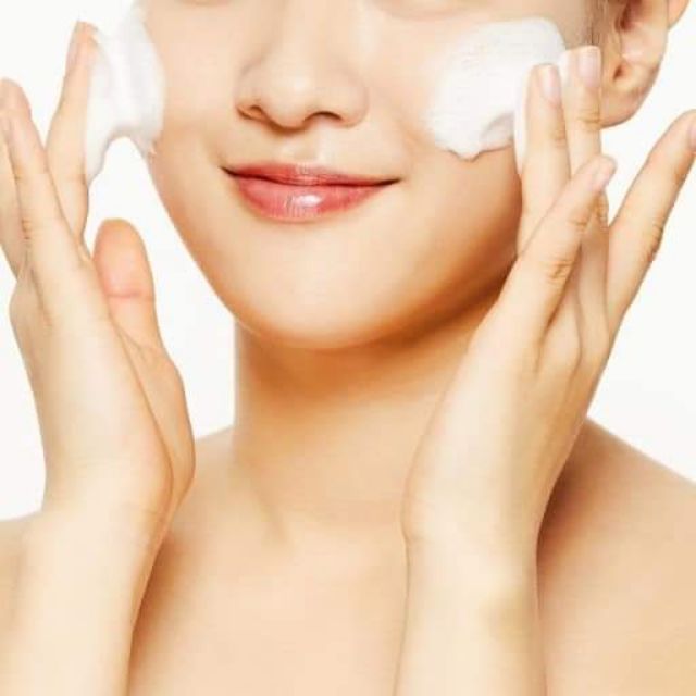 Sữa rửa mặt Cosrx Good Morning gel cleanser.