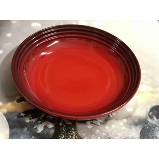 Đĩa le creuset sâu lòng 25cm