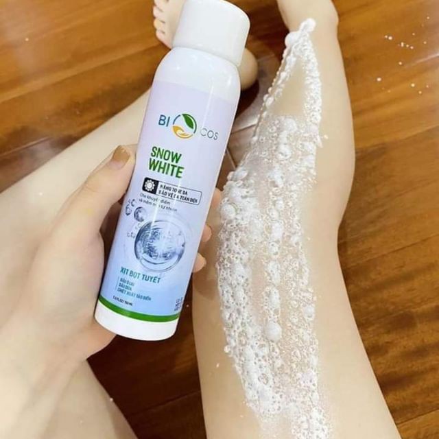 Xịt kem chống nắng, dưỡng trắng dưỡng da và bảo vệ da BIOCOS Snow White | BigBuy360 - bigbuy360.vn