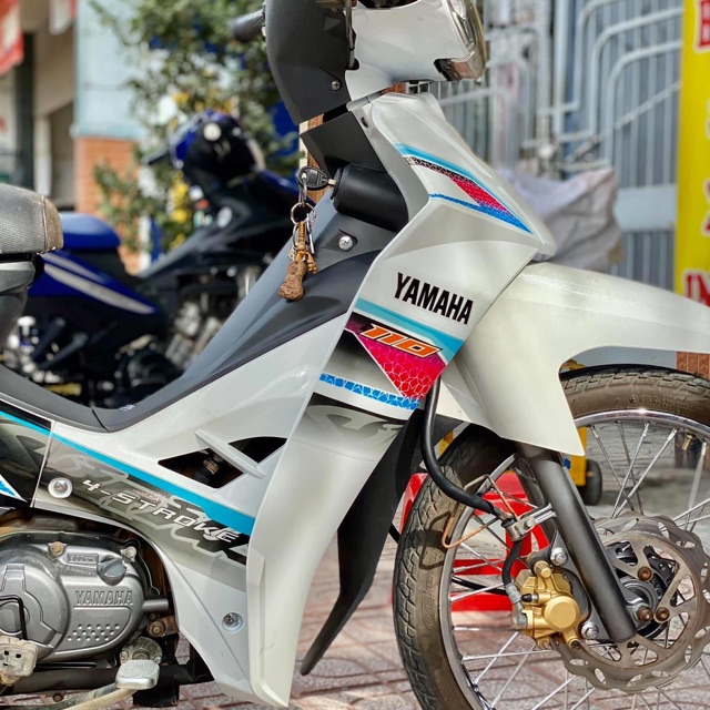Tem Sirius Trắng mẫu hoa văn rời