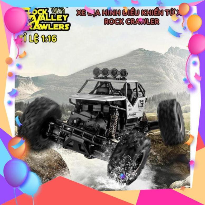 [hàng siêu hot] Freesship_ Xe Điều Khiển Từ Xa Rock Crawler 2 Cầu, Độ Bên Cao, Chống Va Đạp, Không Rò Rỉ.