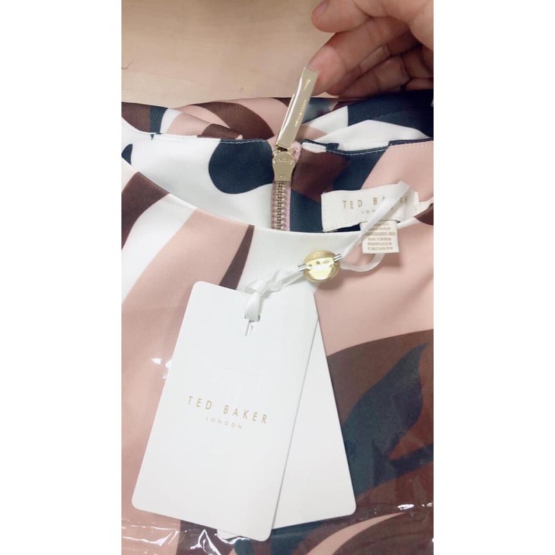 ĐẦM TED BAKER