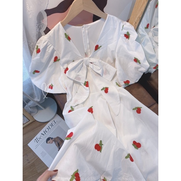 ĐẦM TRẮNG CHERRY ĐỎ NƠ NGỰC TAY BỒNG