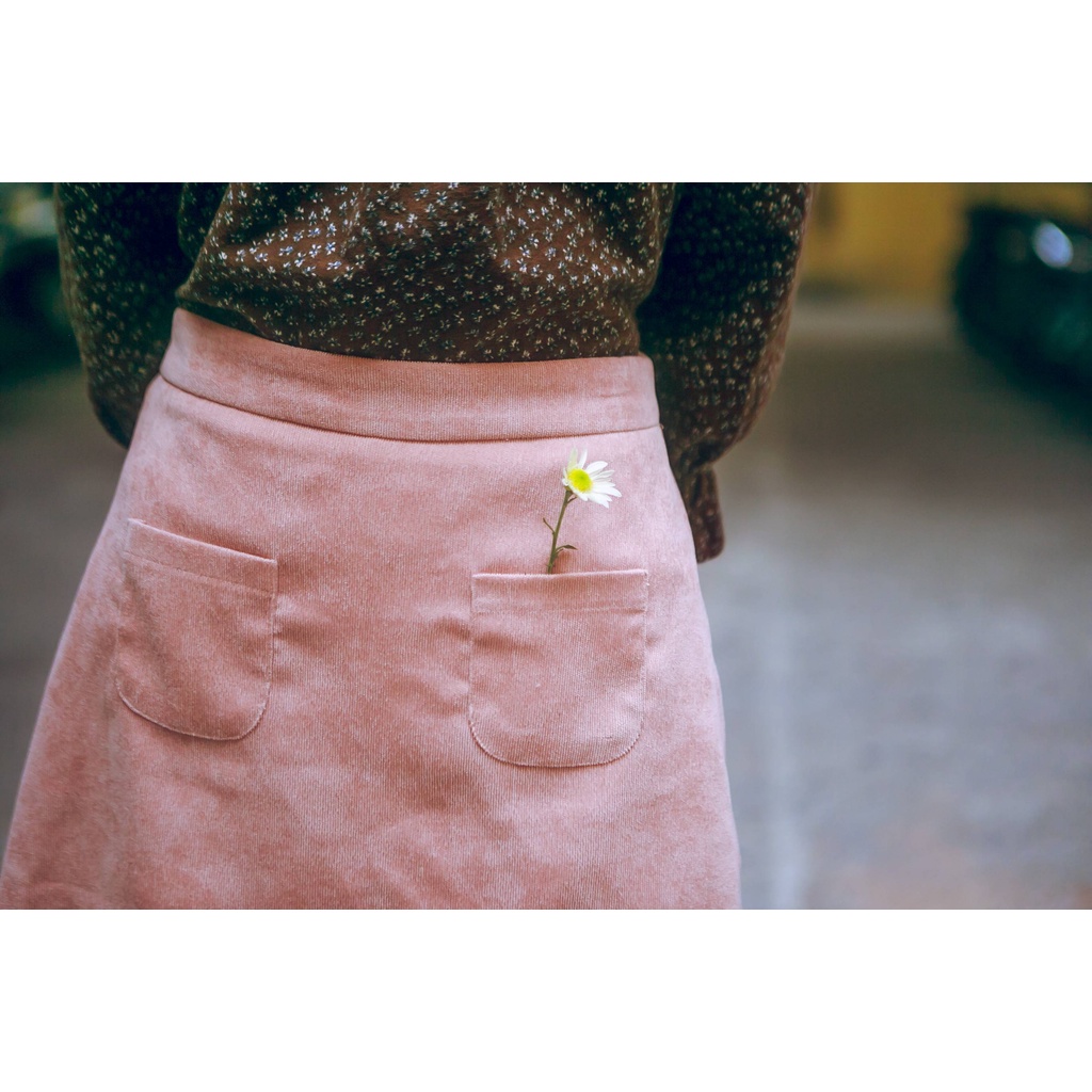 Chân váy nhung tăm