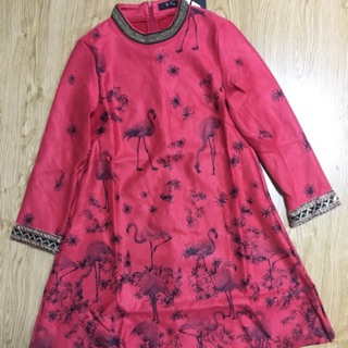 Váy da lộn cổ đá