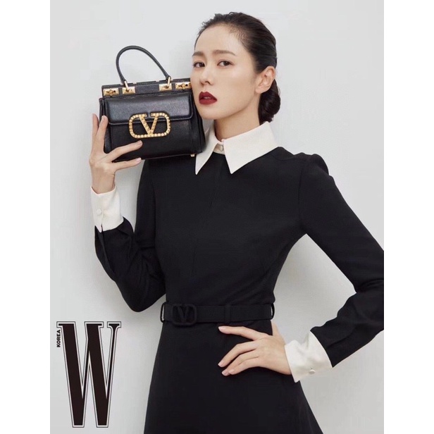 Đầm sơ mi dáng ôm phối màu đen trắng sang trọng thương hiệu thời trang cao cấp Valen
