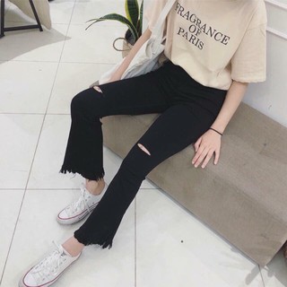Quần jeans loe rách gối đen