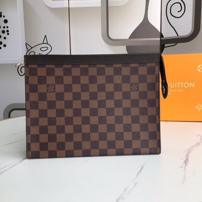 ví dự tiệc nam vân da bò hoạ tiết ô vuông nhỏ louis vuitton LV
