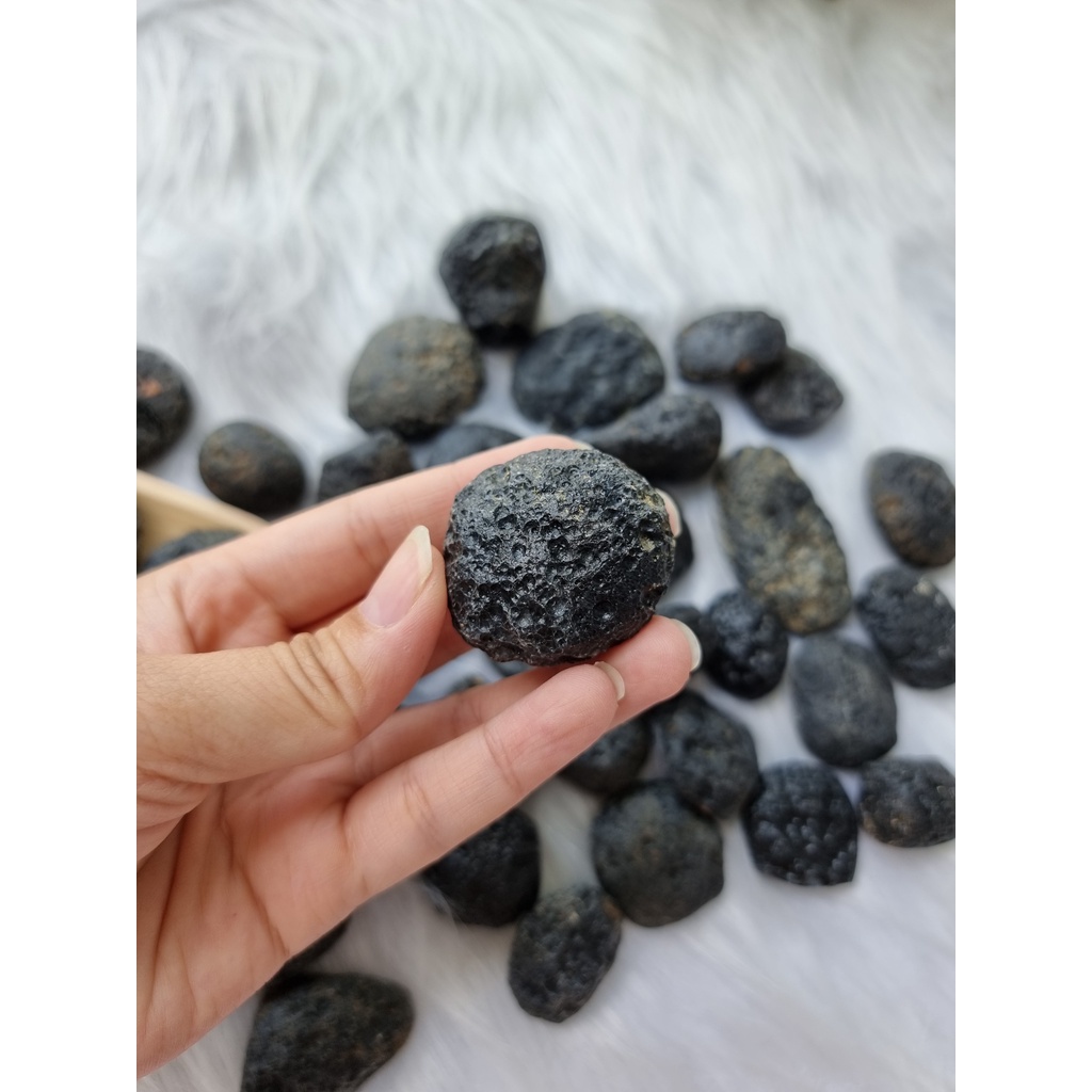 Đá thiên thạch Tektite (Tectit) Việt Nam, đá phong thủy, thanh tẩy Tarot, Reiki, thiền định